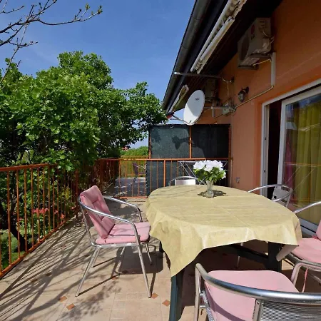 Seline/paklenica Riviera 36552 Apartamento
